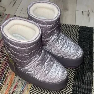 Moon Boot | Shoes | Moon Boot Gucci Vault Lavender Metallic  display picture 2